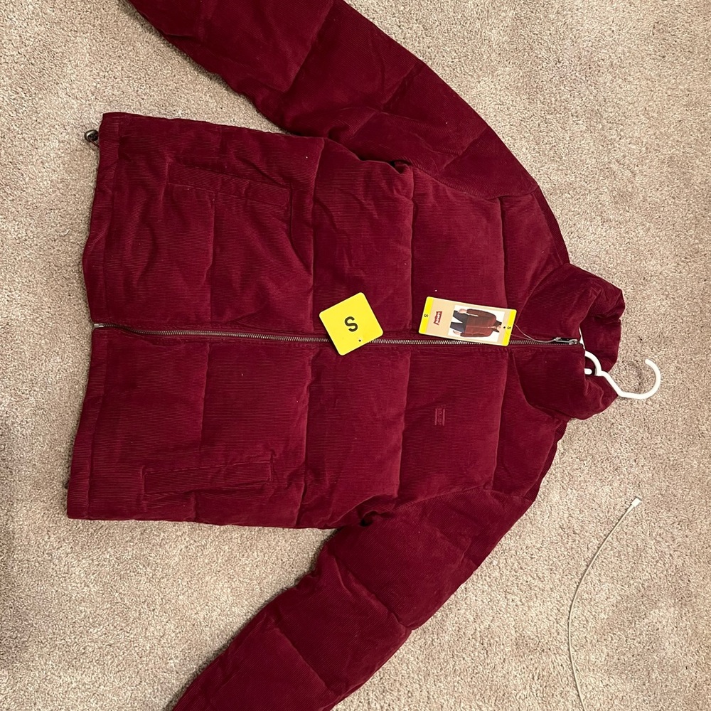 Levi’s Women Corduroy Puffer Jacket